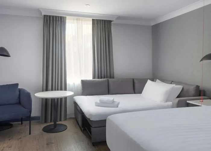 Edinburgh Marriott HolyroodSpa Hotel